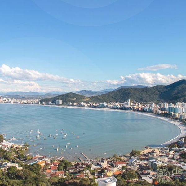 LUXO PERTO DO MAR