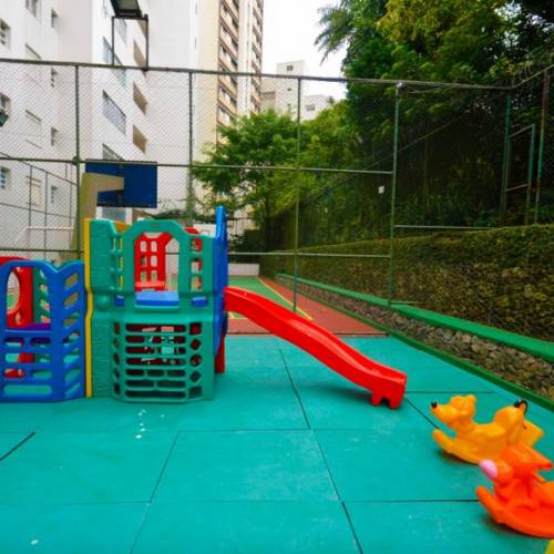 Amplo Apartamento com linda vista para o mar