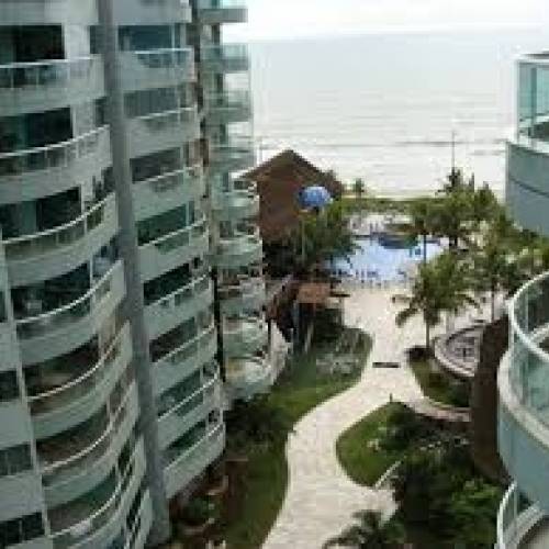 Apartamento  3 dormitorios com vista pro mar